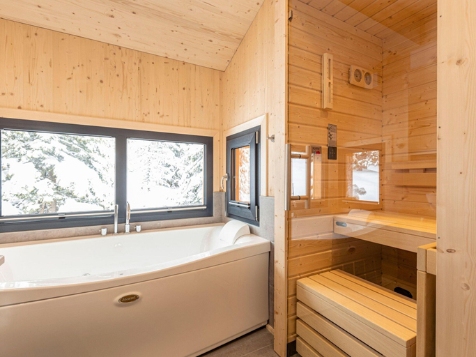 Bathroom 5, Natural Chalet With Whirlpool, Murau