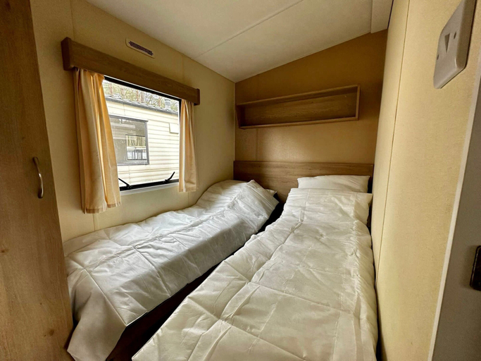Room 4, Residence With a Spacious Garden Located in a Child-friendly Park, Limburg