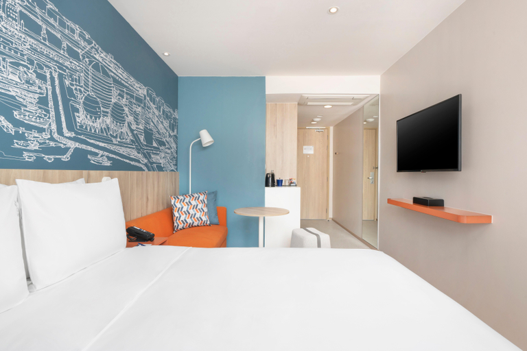 Bedroom 27