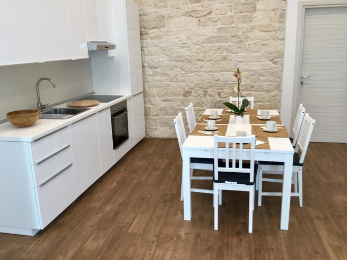 Others 5, B&B Sant'Agostino, Bari