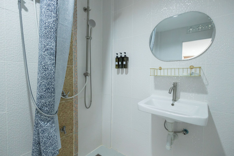 Bathroom 6