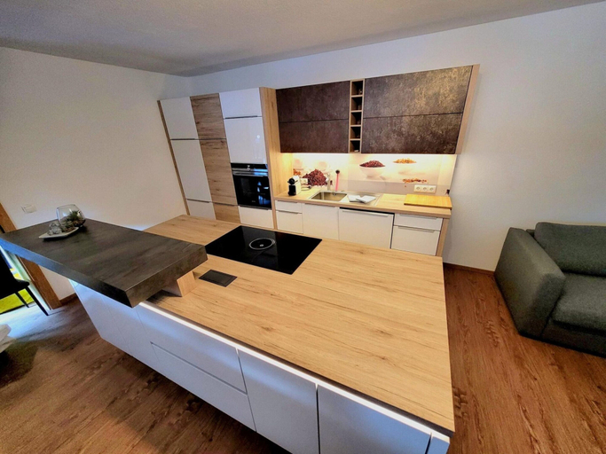 Private kitchen 5, New Apartment in the Beautiful Pitztal, Imst