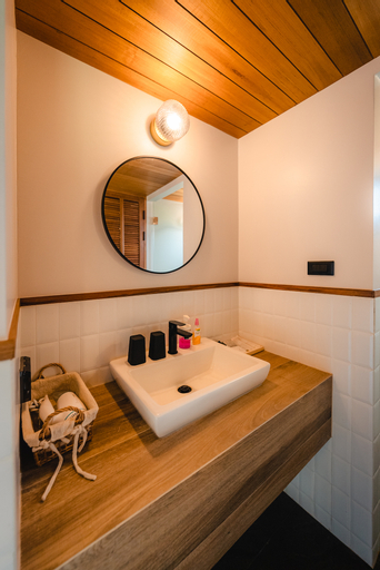 Bathroom 20