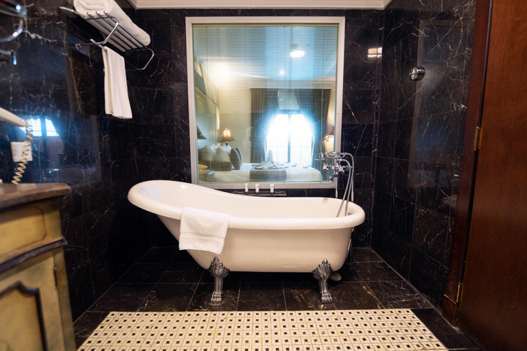 Bathroom 5, The Convention Center & Royal Suites Hotel