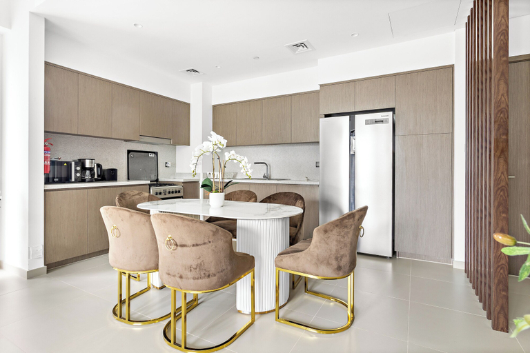 Others 5, Act One Act Two Apartments, Dubai