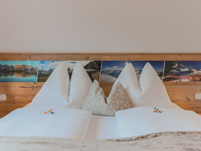 Room 2, Apartment in Brixen Near Ski Welt, Kitzbühel