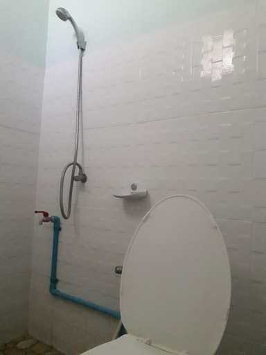 Bathroom 3, Ban Chomlay Resort Satun, Langu