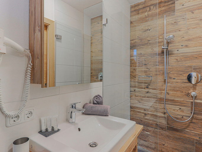 Bathroom 3, Apartment in Brixen Near Ski Welt, Kitzbühel
