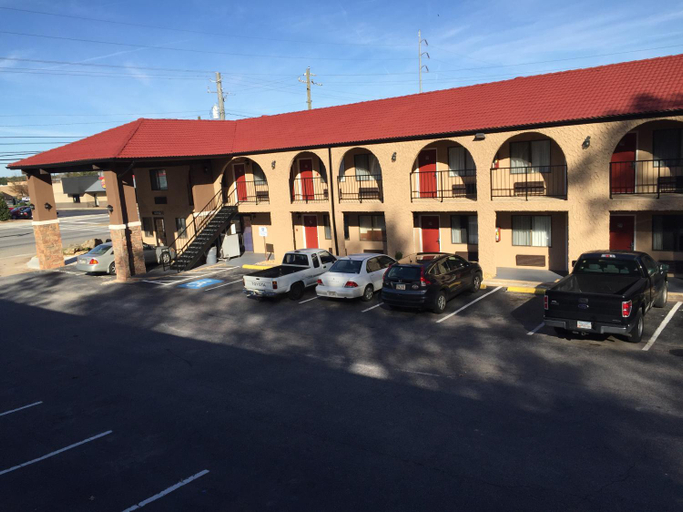 Others 4, Perimeter Inn - Athens, Clarke