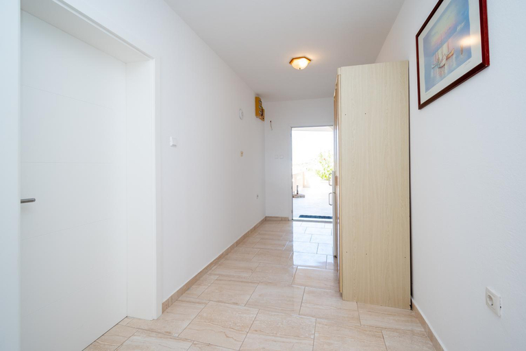 Others 5, Apartments by the sea Zubovici, Pag - 4141, Novalja