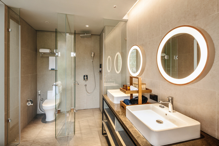 Bathroom 22
