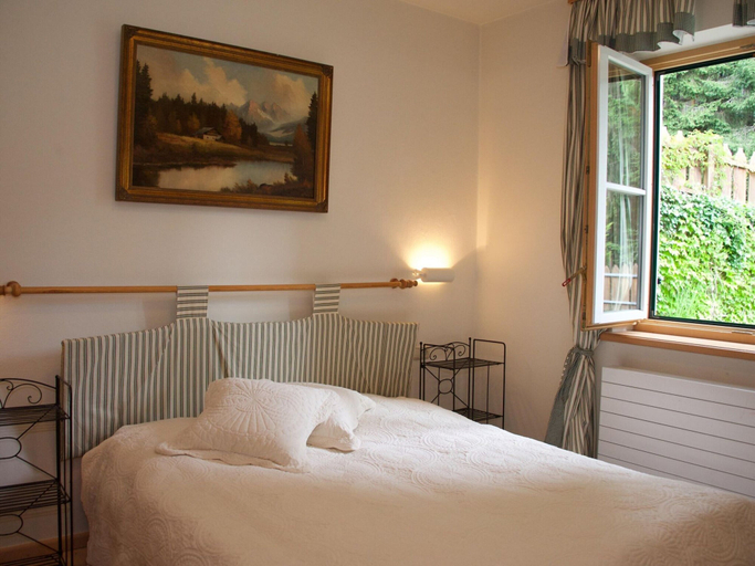 Bedroom 2, Chalet in Reith near Ski Slopes, Kitzbühel
