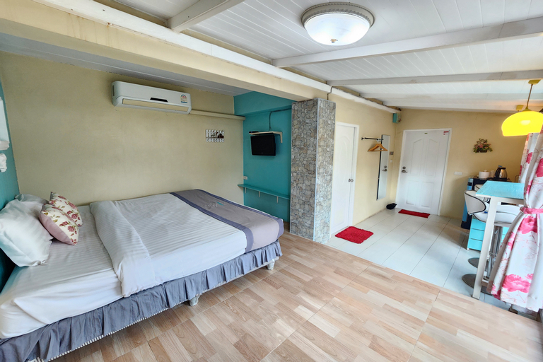 Bedroom 8