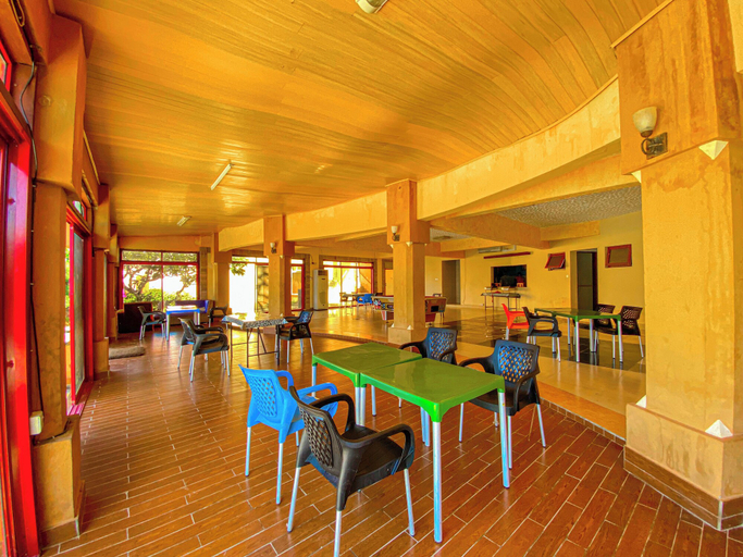 Food & Drinks, Sea Breeze Beachfront Apartments, Kisauni