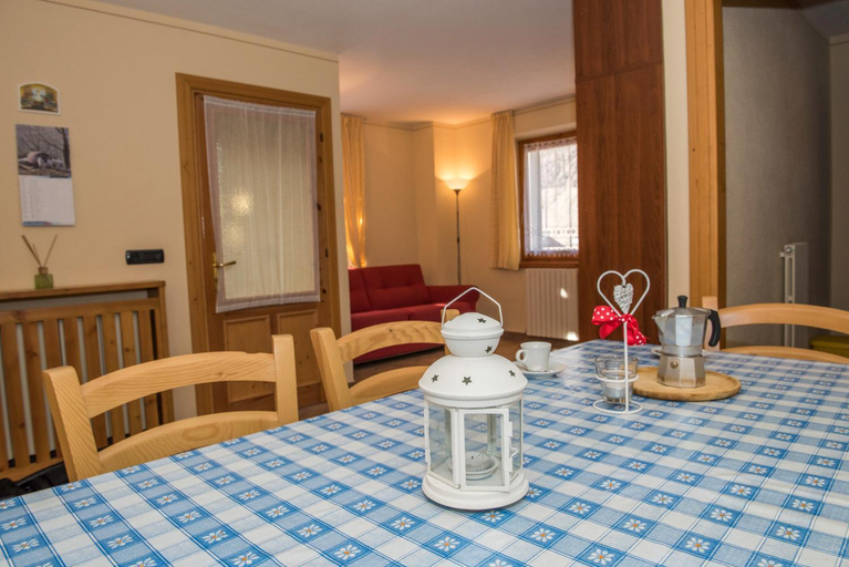 Others 4, Appartamento Levanto, Sondrio