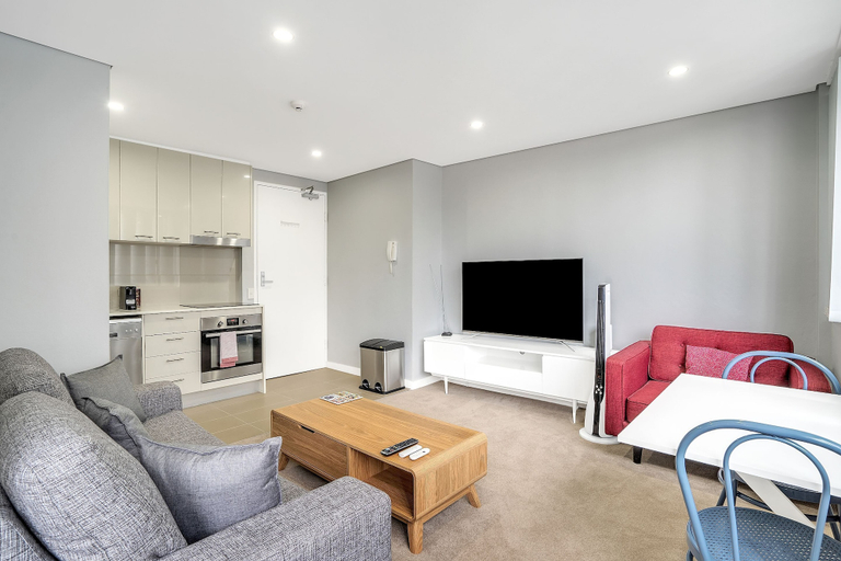 Others 4, Bright 1 Bedroom Unit in the Heart of Manly, Sydney