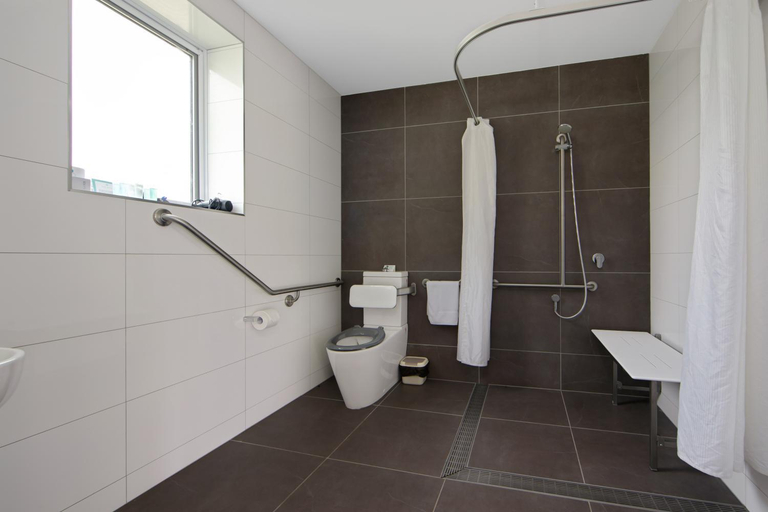 Others 5, Hive Hotel, Eurobodalla