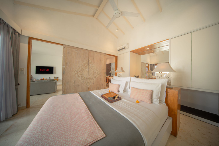 Bedroom 3, The Jimbaran Beach Villa by Ini Vie Hospitality, Badung