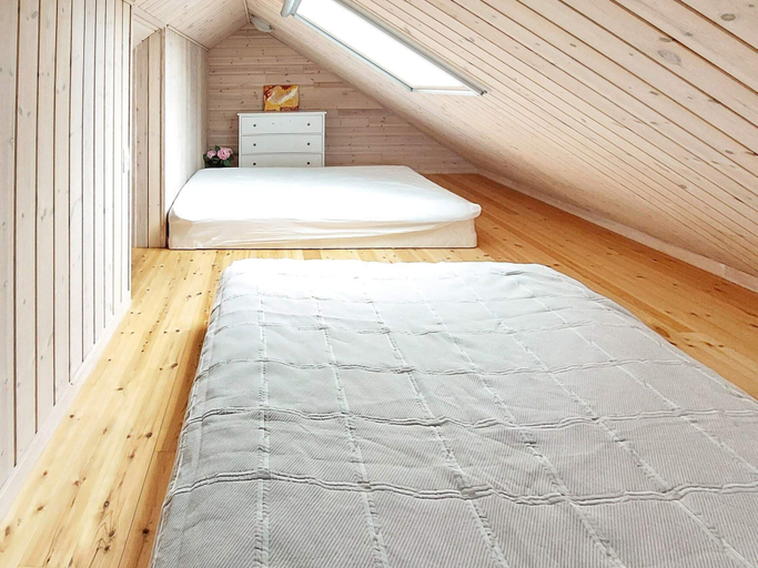 Room 3, 6 Person Holiday Home in Karrebaeksminde, Næstved