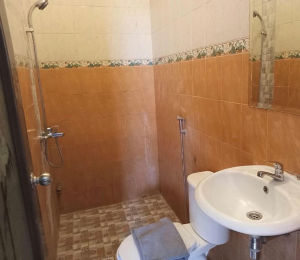 Bathroom 4