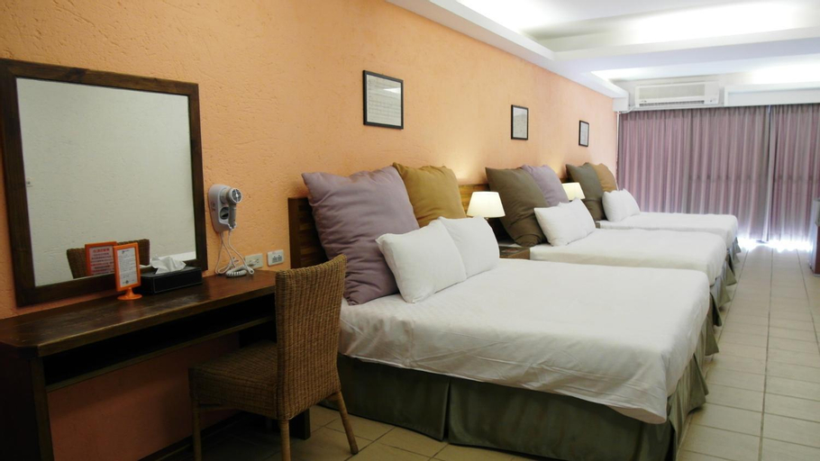 Bedroom 12
