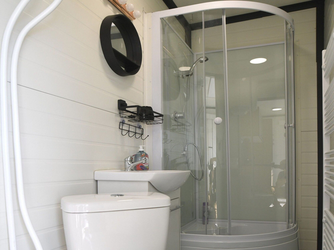 Bathroom 3, Tiny House in Kleinschoenau in the Waldviertel, Waidhofen an der Thaya