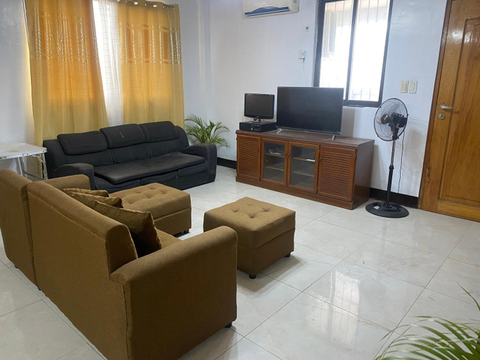 Shared lounge/TV area 4, Bagobantay Suite, Quezon City