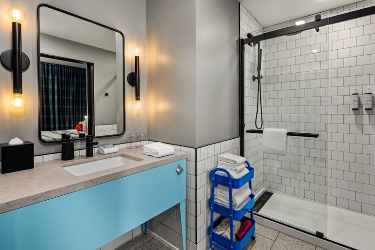 Bathroom 3, Moxy Madison Downtown, Dane