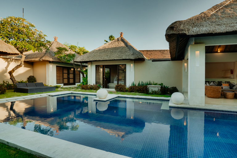 Swimming Pool 17