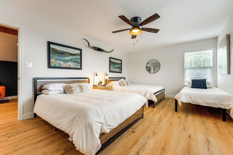Bedroom 3, Modern Fischer House w/ Deck, Fire Pit & Hot Tub!, Comal