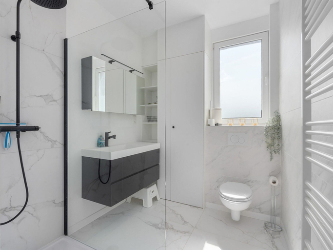 Bathroom 5, Renovated Apartment for Family, West-Vlaanderen