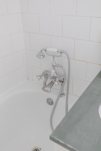 Bathroom 3, Scandi-style 2BD Maisonette W/garden Brick Lane!, London