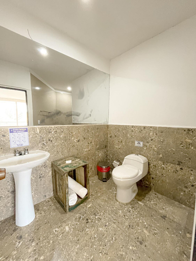 Bathroom 2, Hotel TNT Mirador, Santa Marta (Dist. Esp.)