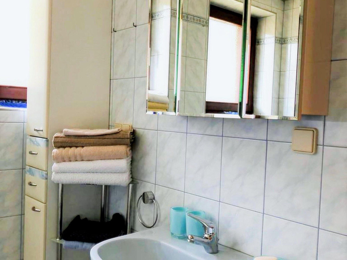 Bathroom 4, Chalet in Flattnitz Near Ski Slopes & Lakes, Sankt Veit an der Glan