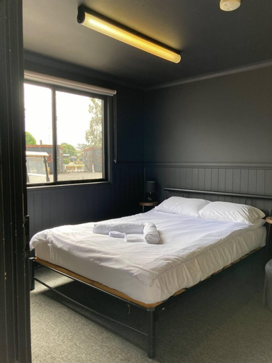 Bedroom 25