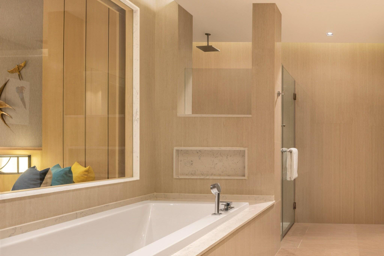 Bathroom 4, Le Meridien Khao Lak Resort & Spa, Takua Pa