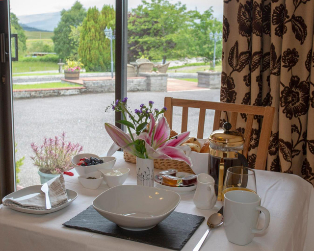 Food & Drinks 5, Springburn Farmhouse, Highland