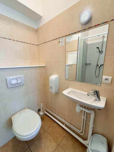 Bathroom 4, Tulip Inn Residence Honfleur, Calvados