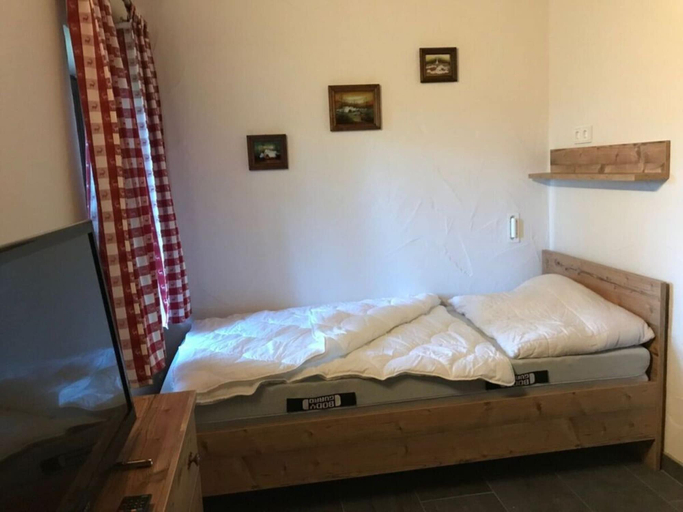 Bedroom 5, Alpine Hut Hannah Comfortable Vacation Home, Hermagor