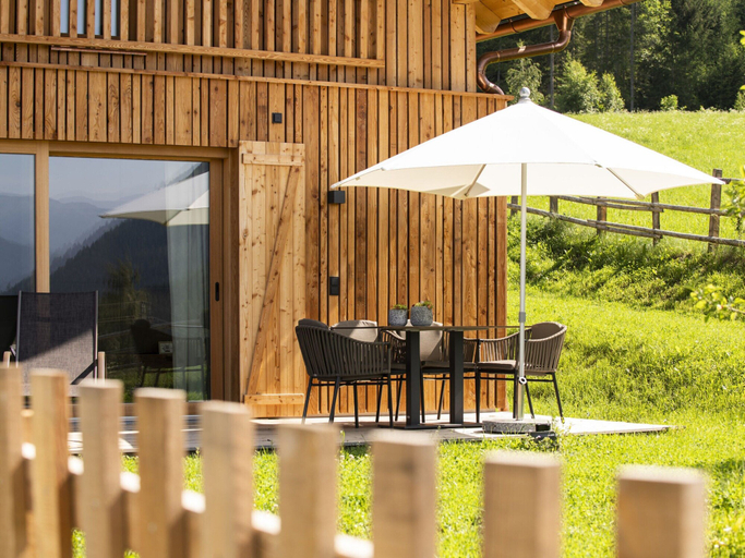 Others 5, Cosy Chalet in Wolting With Natural Swimming Pond, Tamsweg