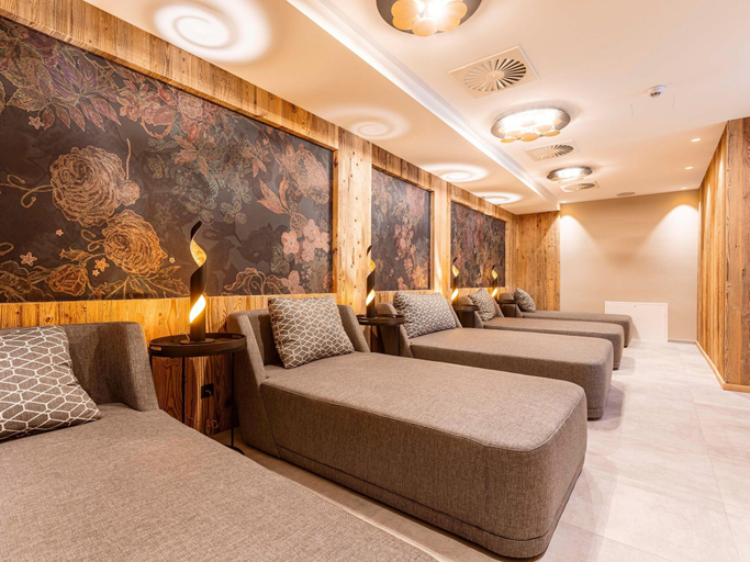 Bedroom 4, Modern Holiday Apartment, Schwaz