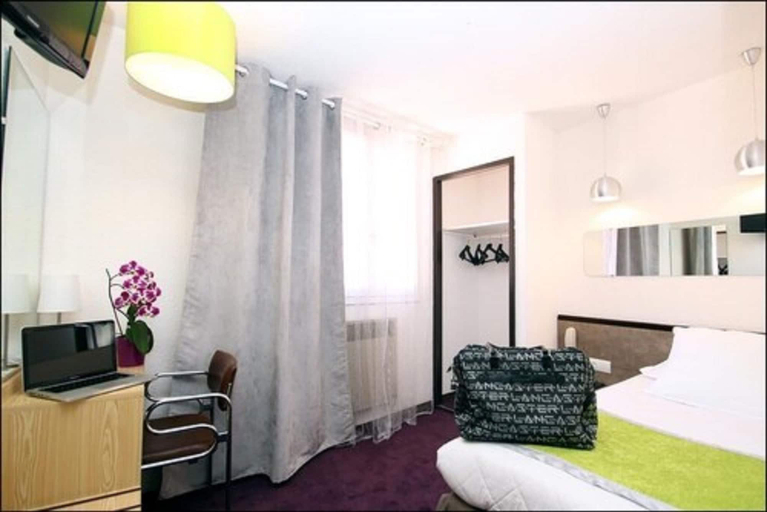 Bedroom 5, Hôtel Peyramale, Hautes-Pyrénées