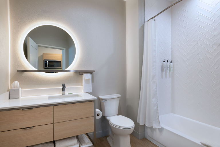 Bathroom 4, TownePlace Suites Weatherford, Parker