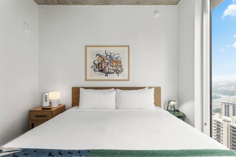 Bedroom 18