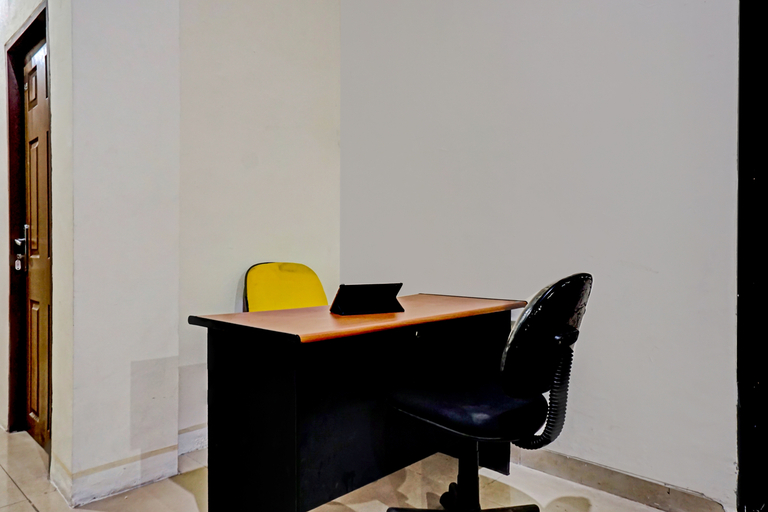 Public Area 2, Super OYO 90689 Lily House, Tangerang Selatan