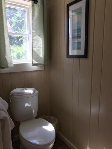 Bathroom, Kennebunk Gallery Motel and Cottages, York