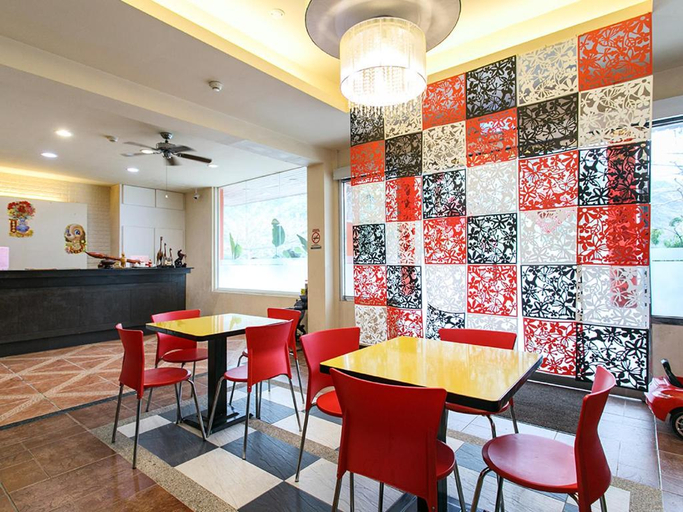 Food & Drinks 4, Courier Station, New Taipei City