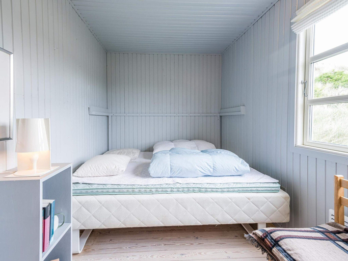 Bedroom 3, 6 Person Holiday Home in Henne, Varde