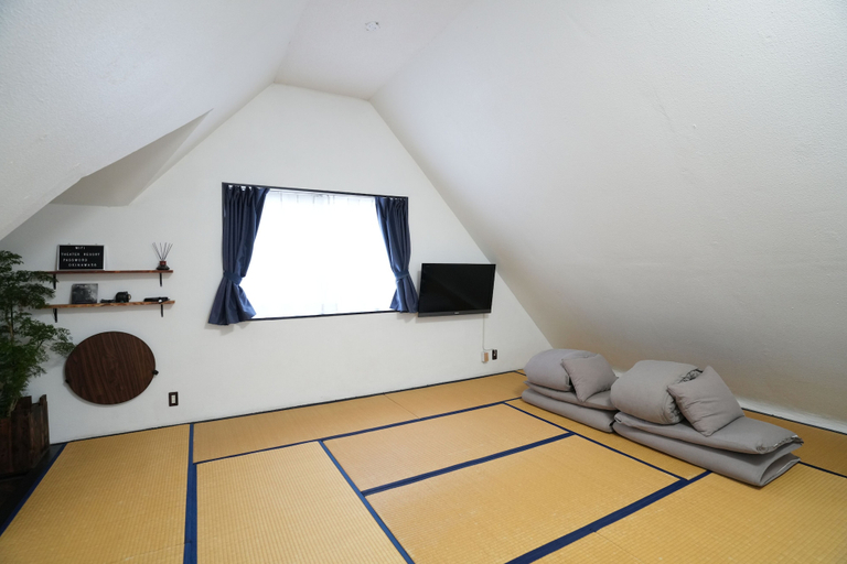 Bedroom, CINEMA RESORTS 1, Motobu