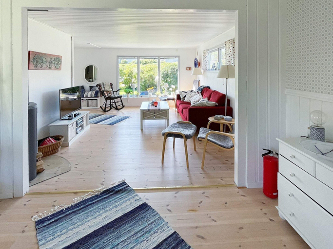 Others 3, 4 Star Holiday Home in Skarhamn, Tjörn